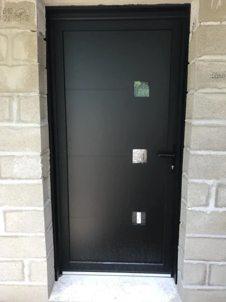 Porte d'entrée en Alu à La Réole